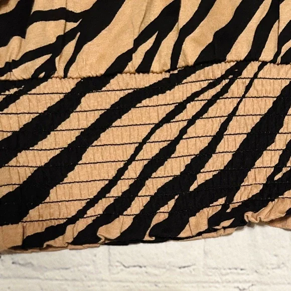 NWT Michael Kors Tan and Black Animal Print Soft Long Sleeve Top (Small) - Picture 7 of 8